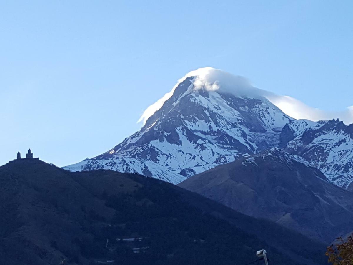 Rustaveli St11 Hotel Kasbegi Buitenkant foto