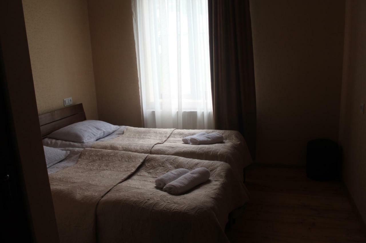 Rustaveli St11 Hotel Kasbegi Buitenkant foto